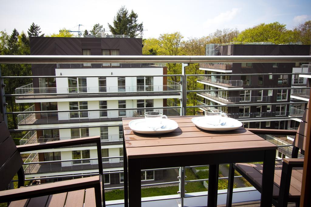 Komfortowy Apartament ミエンジズドロイェ エクステリア 写真