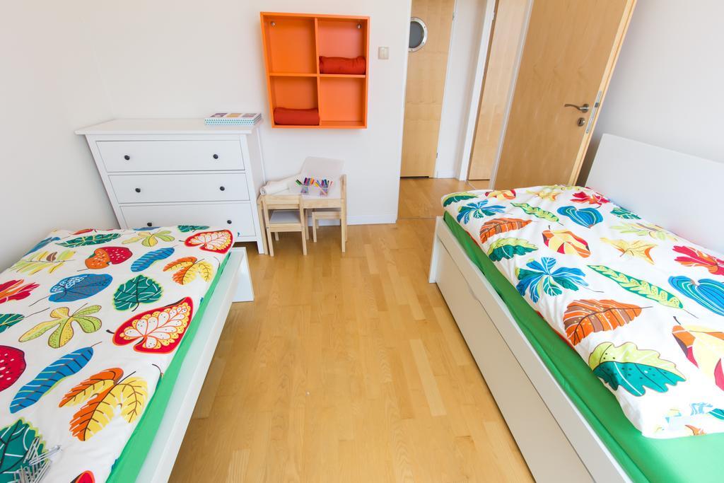 Komfortowy Apartament ミエンジズドロイェ エクステリア 写真